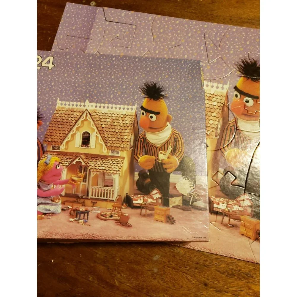 Milton Bradley‎ Vintage Sesame Street Muppets Bert and Ernie 24 Piece Puzzle